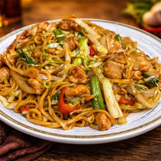 鸡肉炒面 Chicken Chow Mein